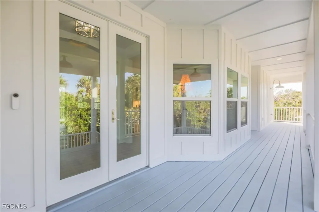 1990 My Tern Court Sanibel FL 33957