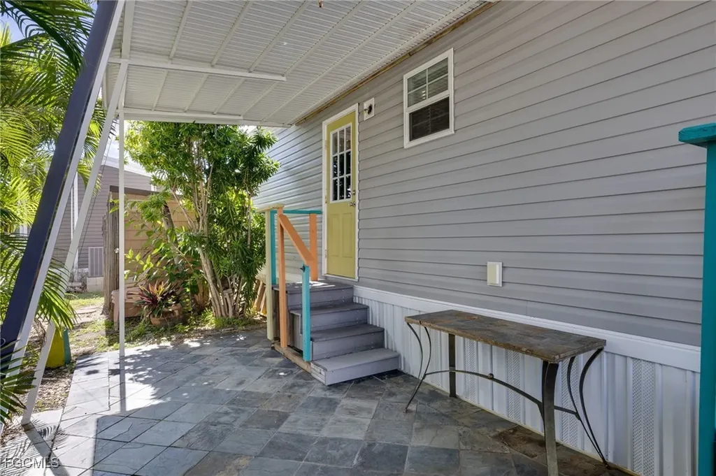 11083 Sunburst Lane Fort Myers FL 33908