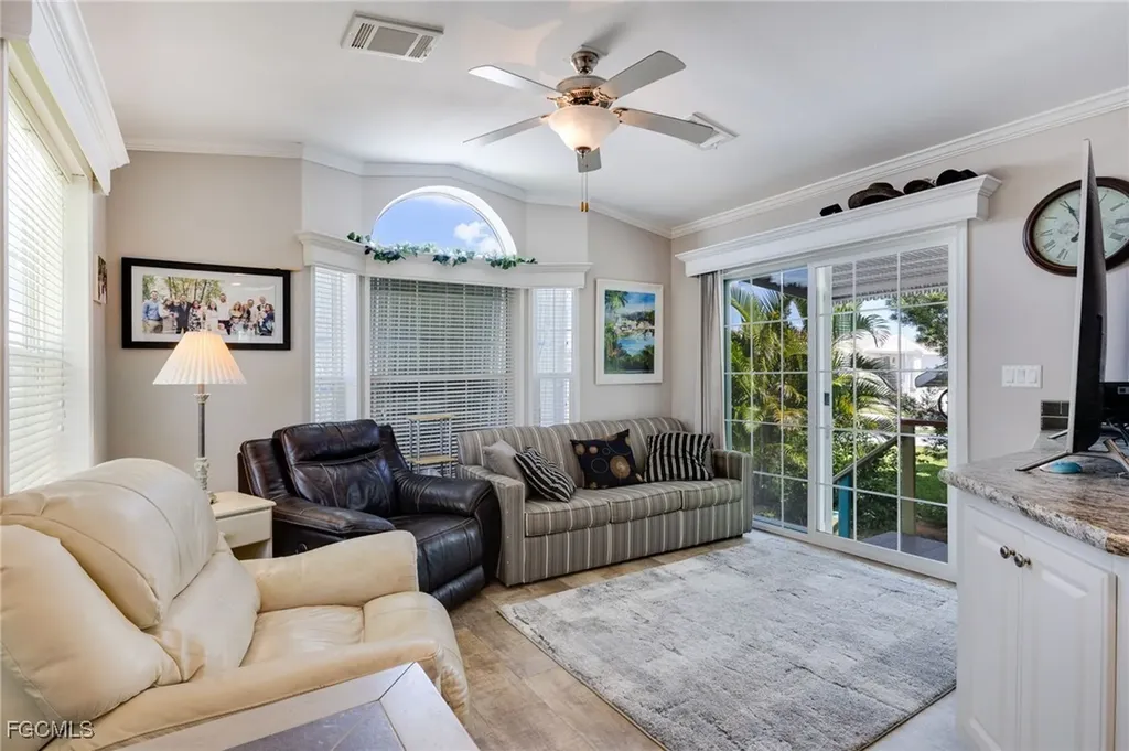 11083 Sunburst Lane Fort Myers FL 33908