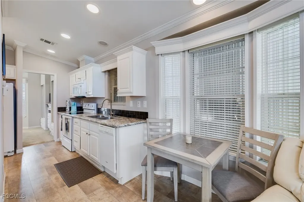 11083 Sunburst Lane Fort Myers FL 33908