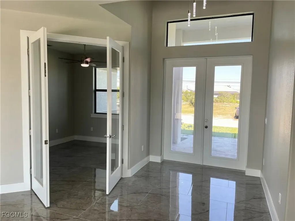 102 SW 36th Place Cape Coral FL 33991