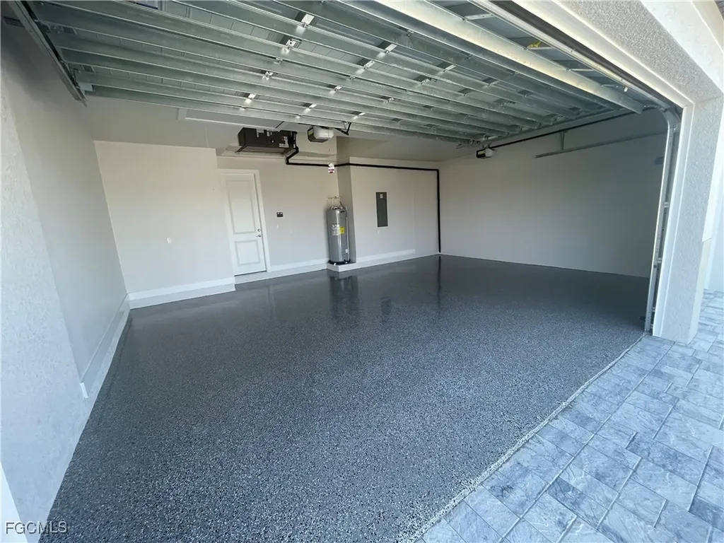 102 SW 36th Place Cape Coral FL 33991