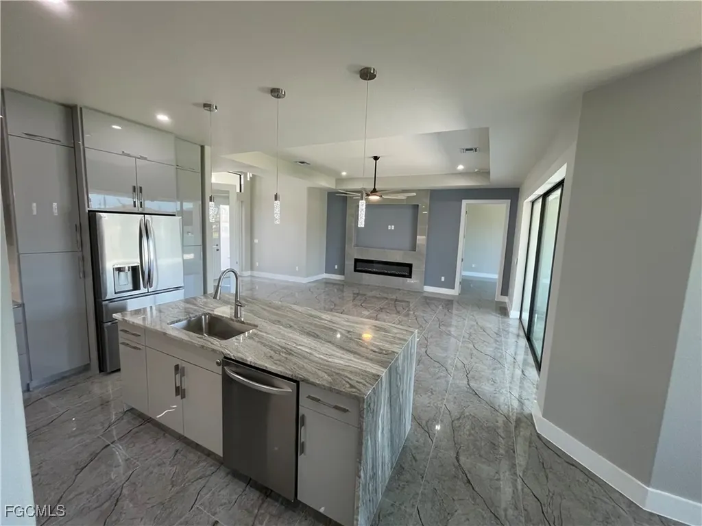 102 SW 36th Place Cape Coral FL 33991