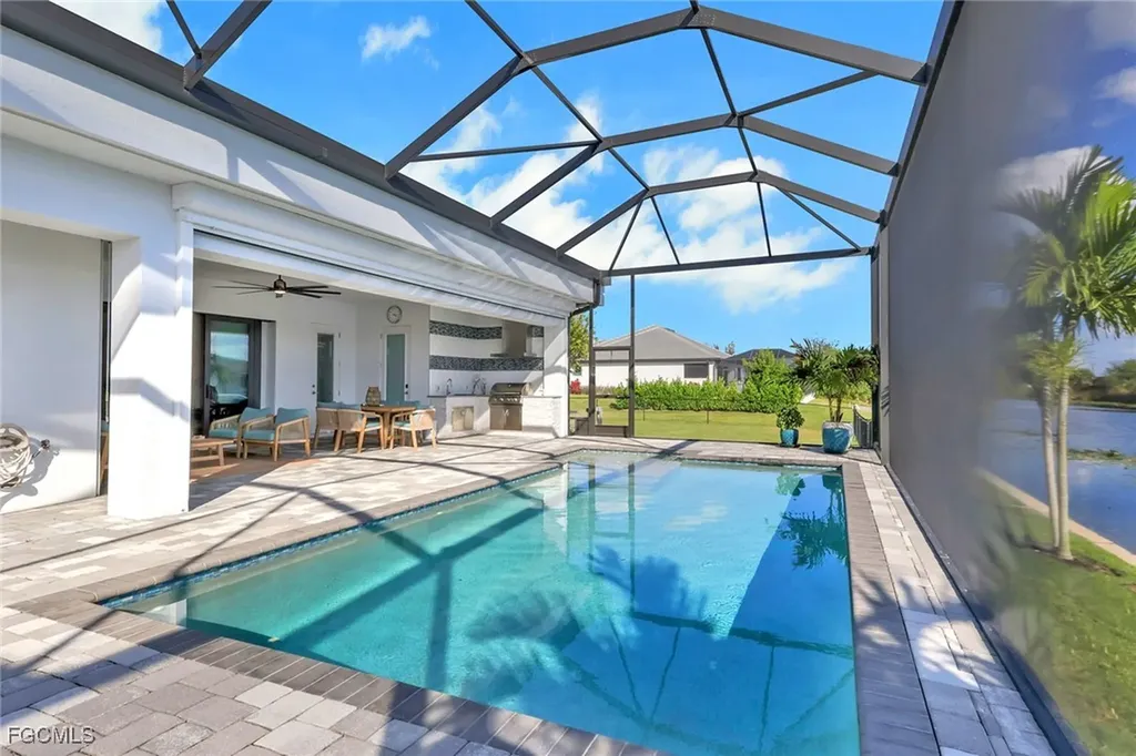 2530 NW 14th Terrace Cape Coral FL 33993