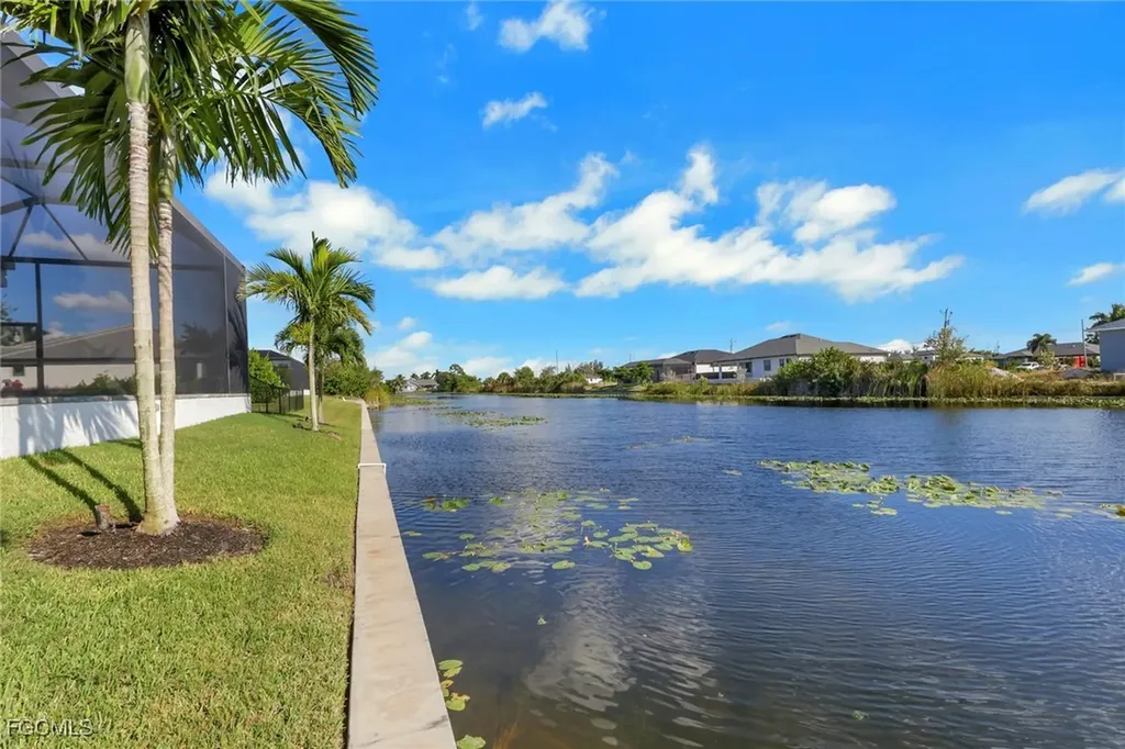 2530 NW 14th Terrace Cape Coral FL 33993