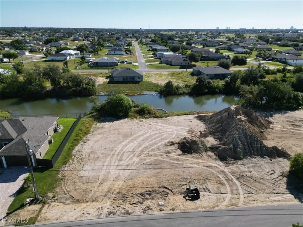 1817 NE 13th Avenue Cape Coral FL 33909