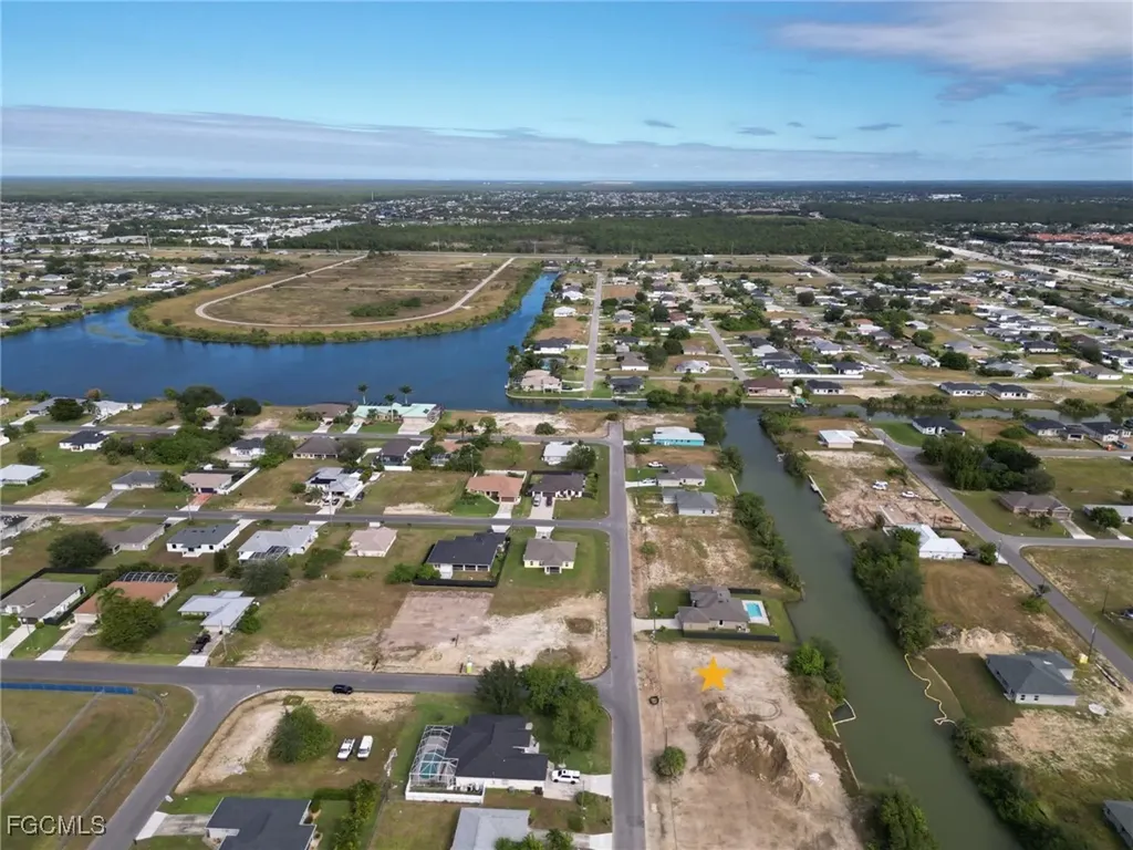 1817 NE 13th Avenue Cape Coral FL 33909