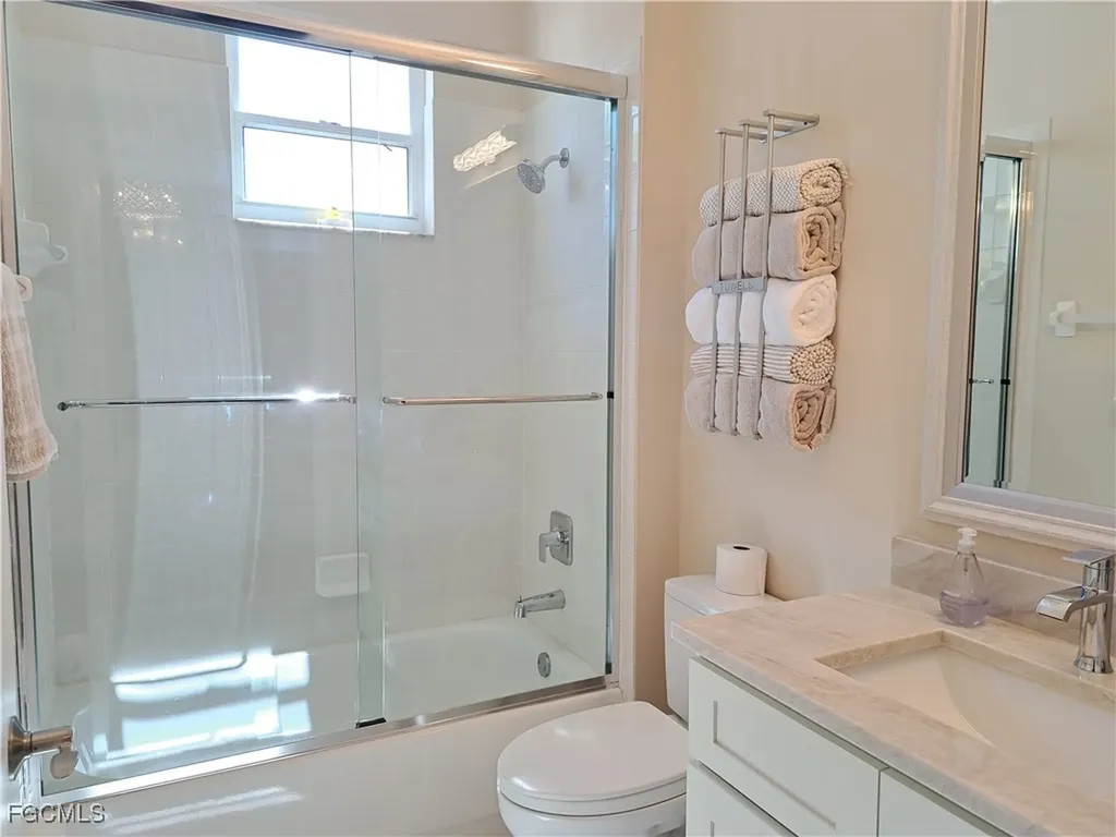 11100 Harbour Yacht Court Fort Myers FL 33908