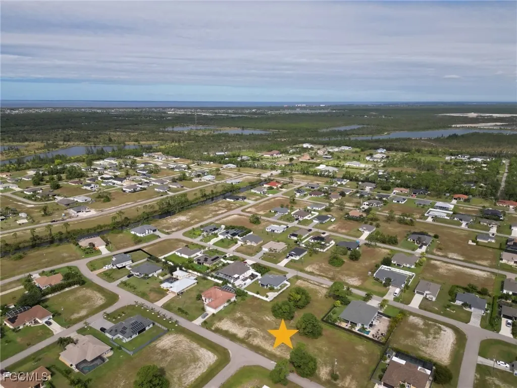 2421 NW 27th Terrace Cape Coral FL 33993