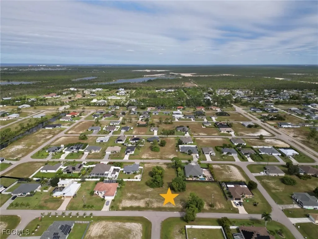 2421 NW 27th Terrace Cape Coral FL 33993