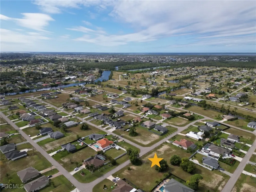 2421 NW 27th Terrace Cape Coral FL 33993