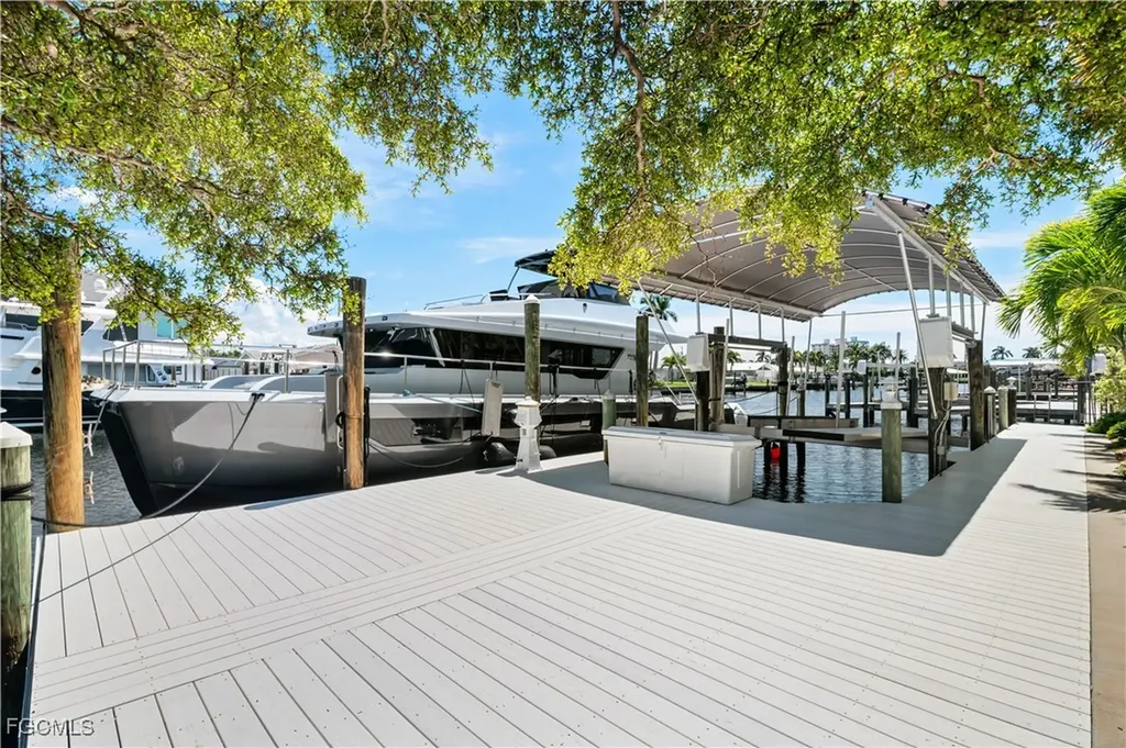 18291 Deep Passage Lane Fort Myers Beach FL 33931