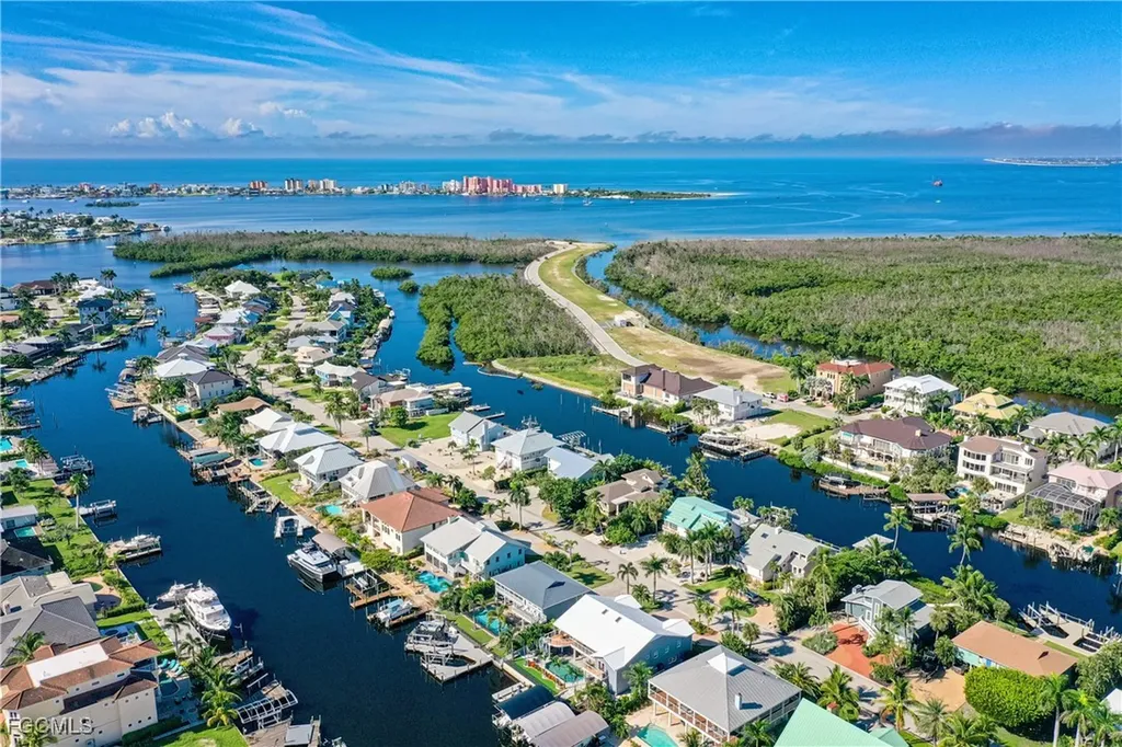 18291 Deep Passage Lane Fort Myers Beach FL 33931