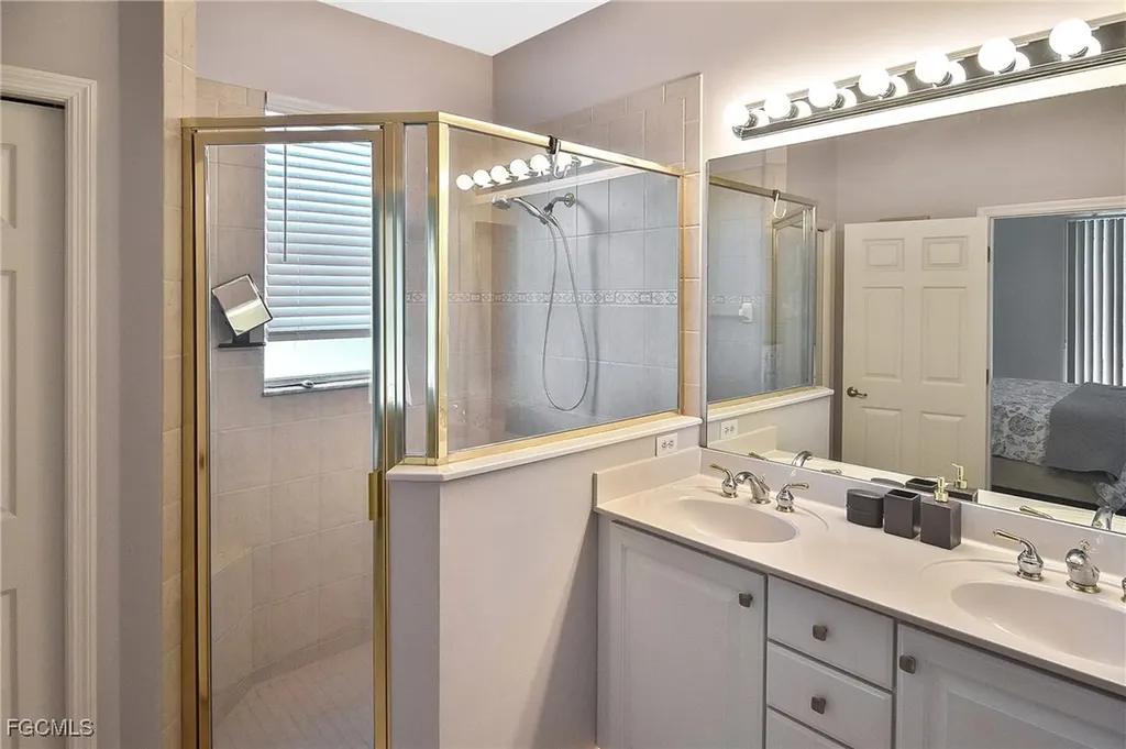 8156 Woodridge Pointe Drive Fort Myers FL 33912