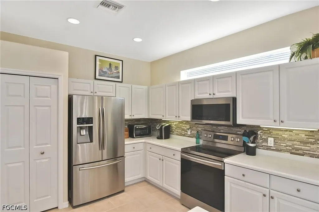 8156 Woodridge Pointe Drive Fort Myers FL 33912