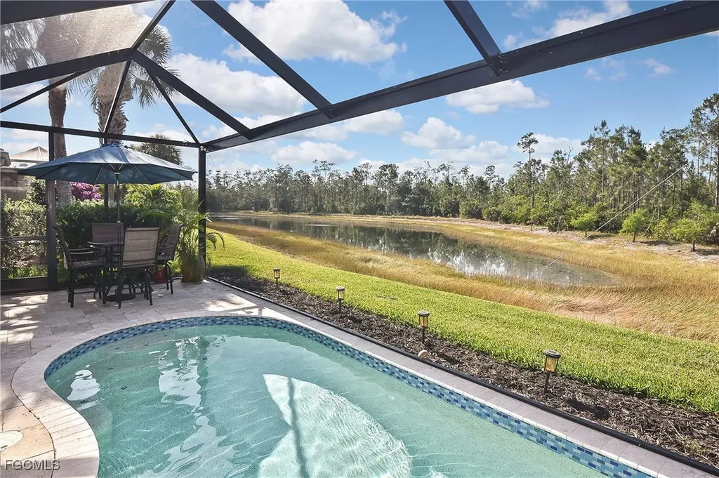 8156 Woodridge Pointe Drive Fort Myers FL 33912