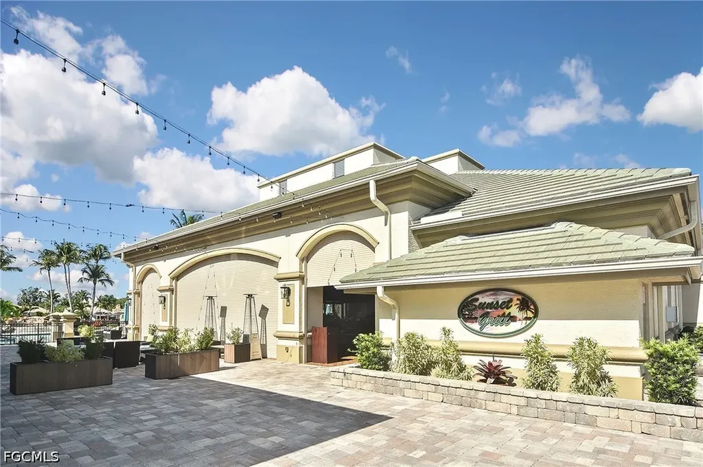 8156 Woodridge Pointe Drive Fort Myers FL 33912