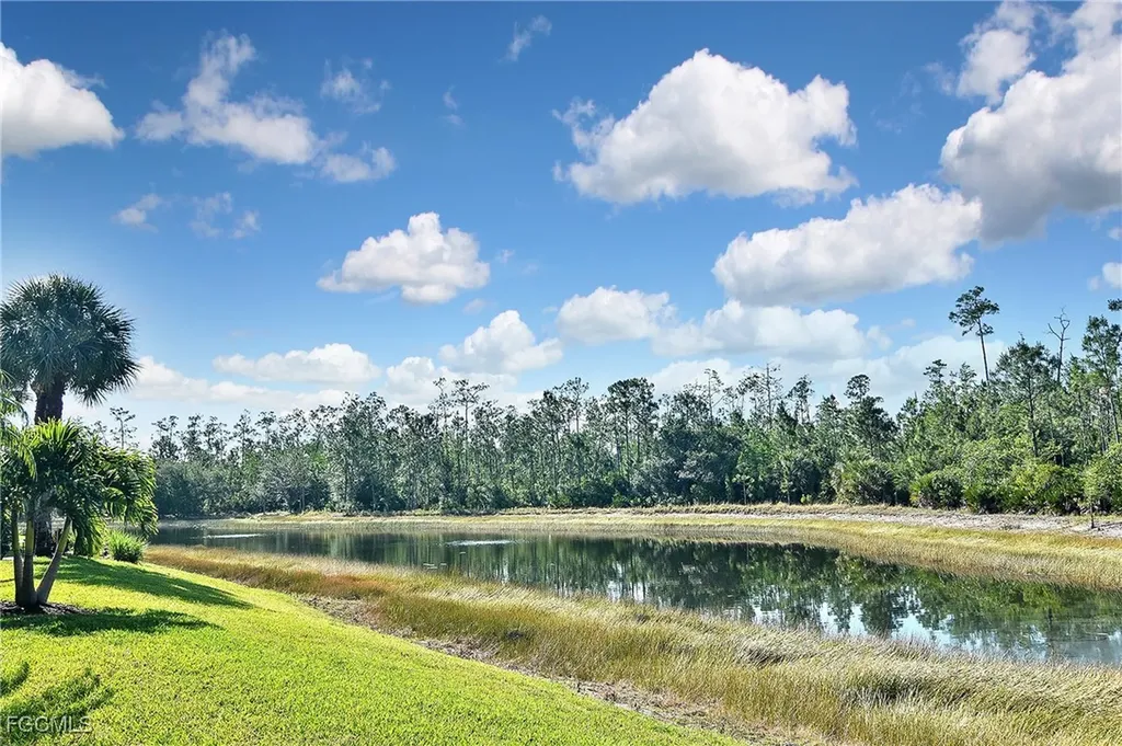 8156 Woodridge Pointe Drive Fort Myers FL 33912