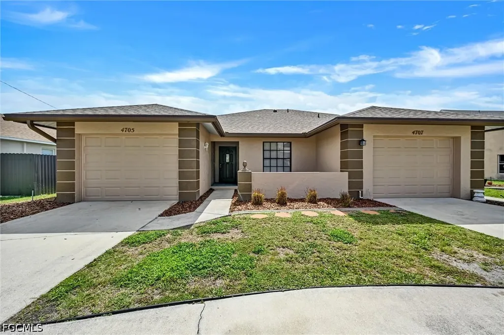 4707 SW 8th Place Cape Coral FL 33914