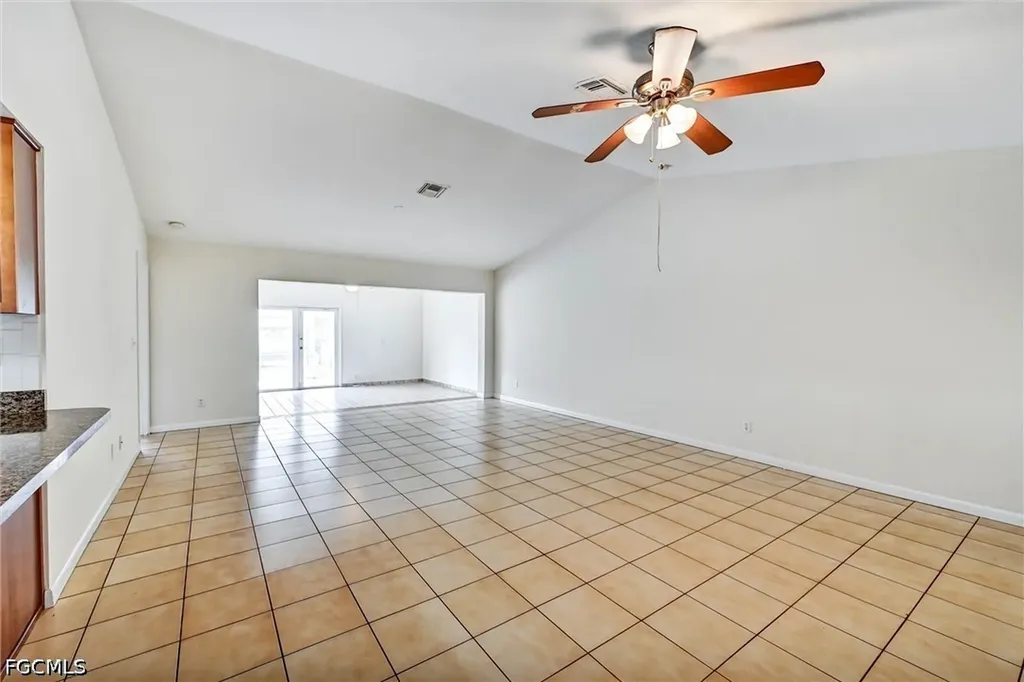 4707 SW 8th Place Cape Coral FL 33914