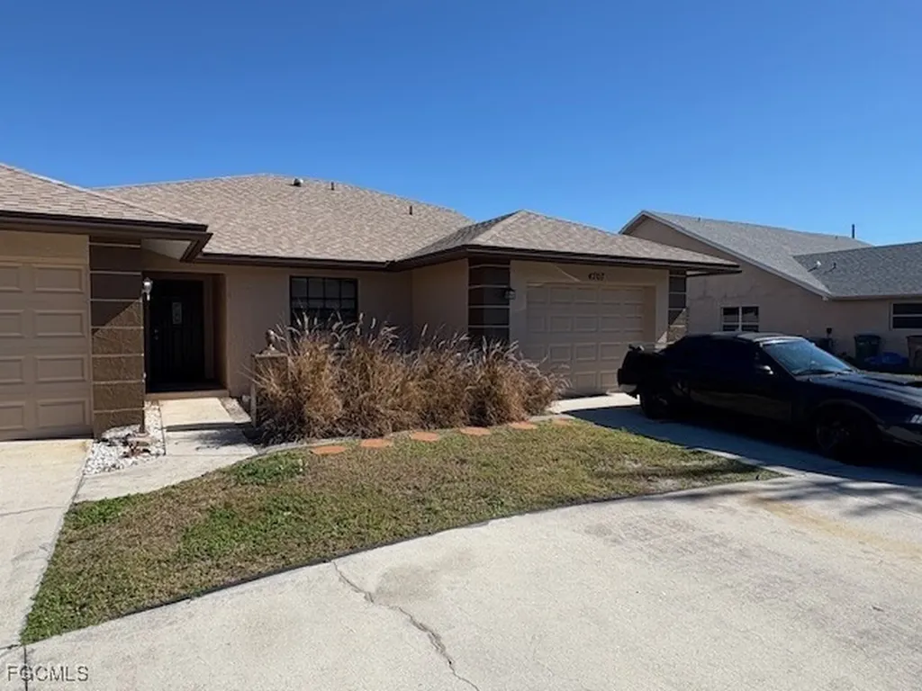 4707 SW 8th Place Cape Coral FL 33914