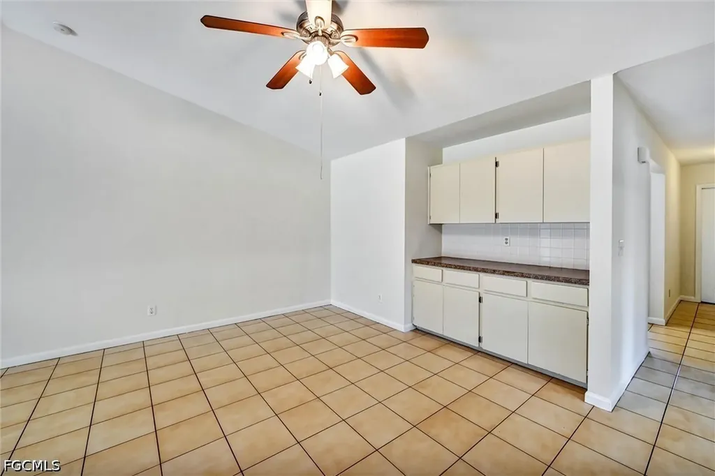 4707 SW 8th Place Cape Coral FL 33914