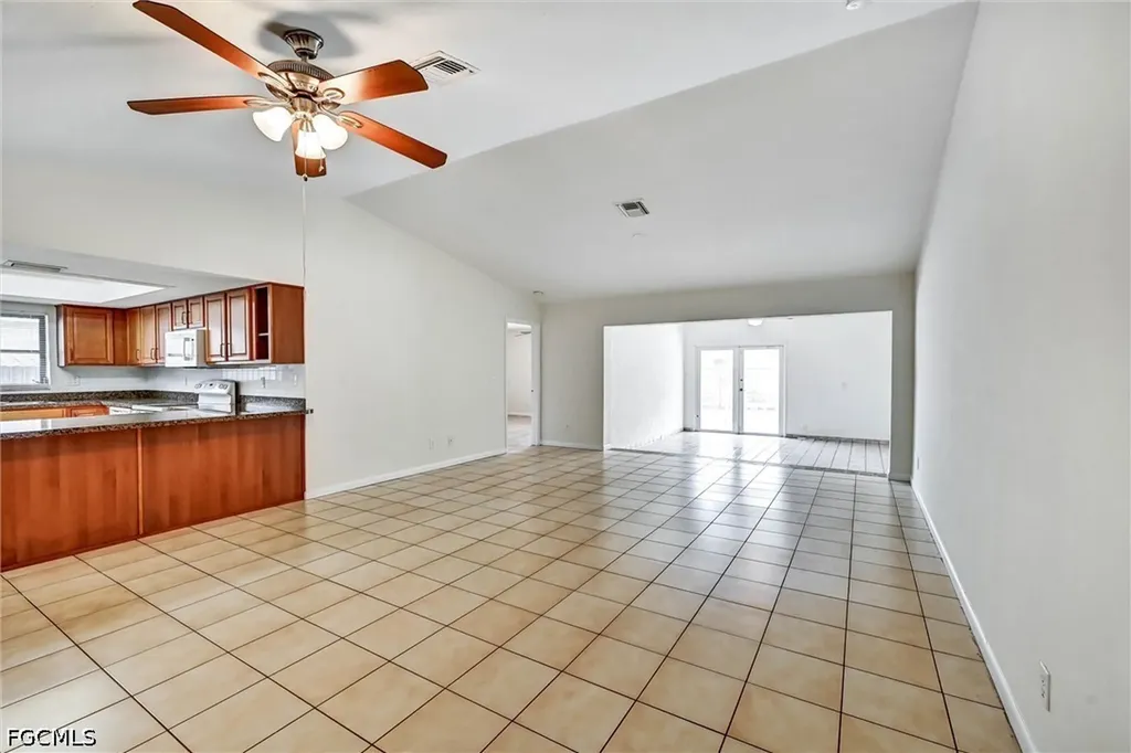 4707 SW 8th Place Cape Coral FL 33914