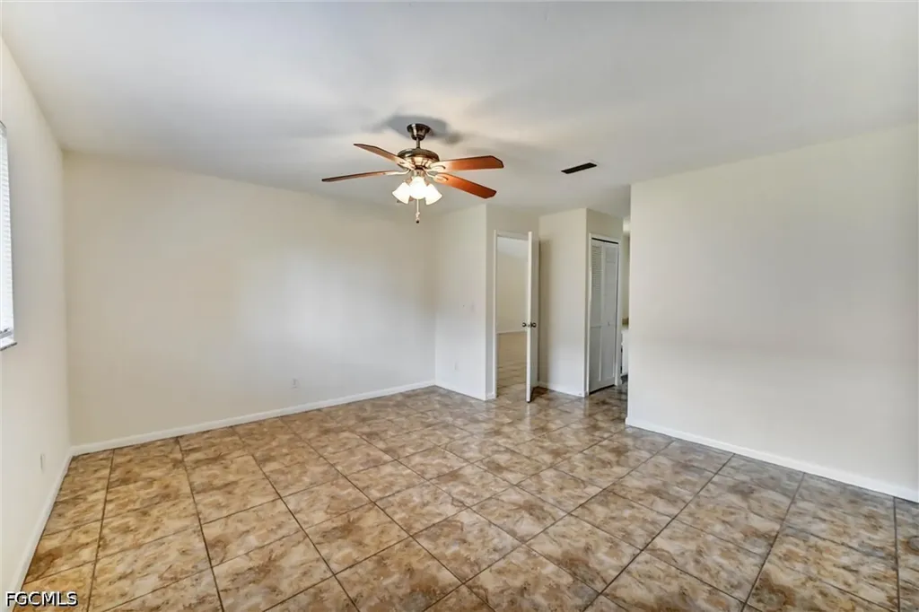 4707 SW 8th Place Cape Coral FL 33914