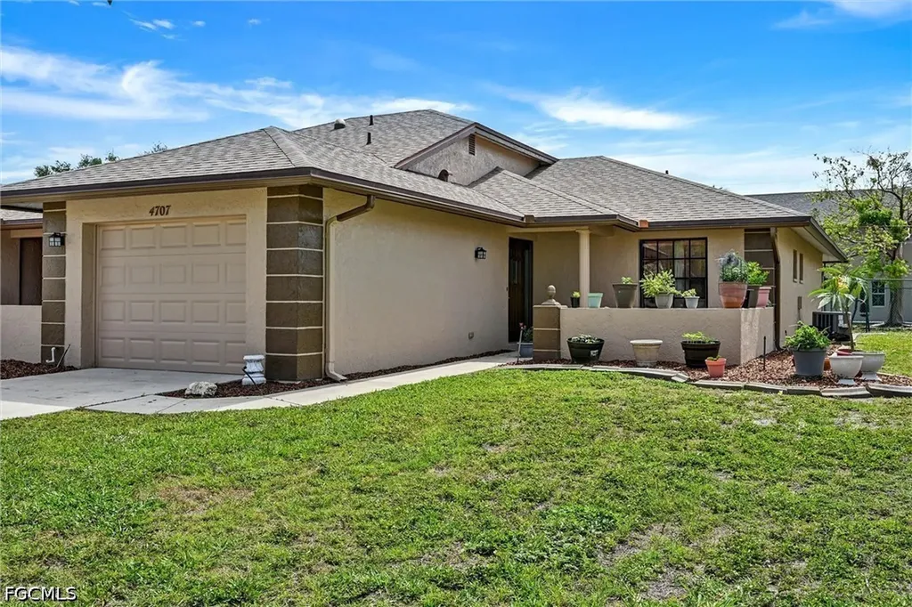 4707 SW 8th Place Cape Coral FL 33914