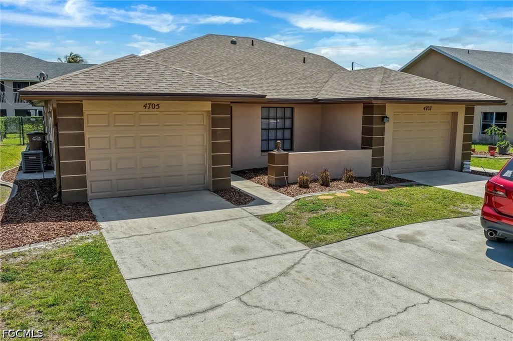 4707 SW 8th Place Cape Coral FL 33914