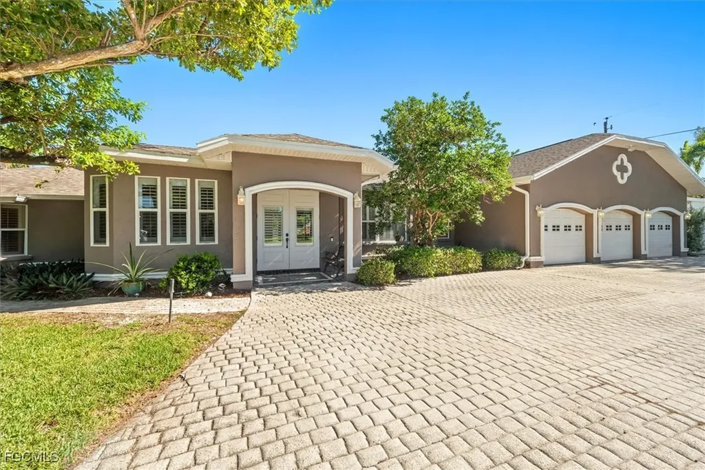 729 Dean Way Fort Myers FL 33919