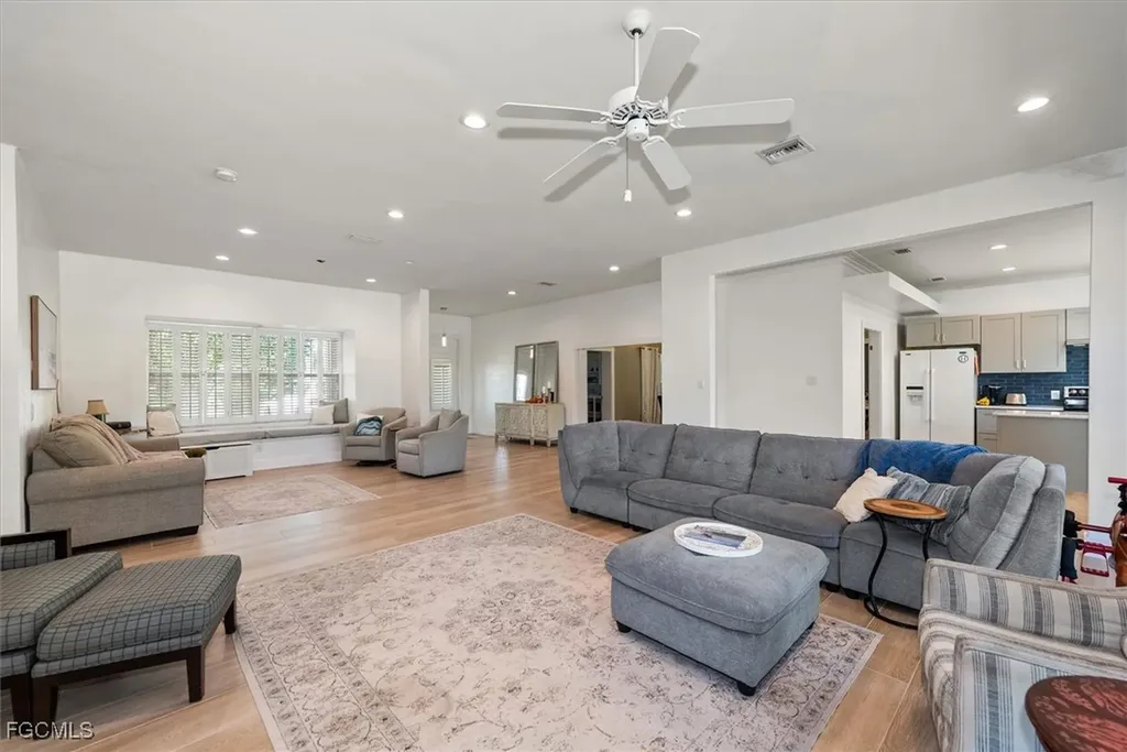 729 Dean Way Fort Myers FL 33919