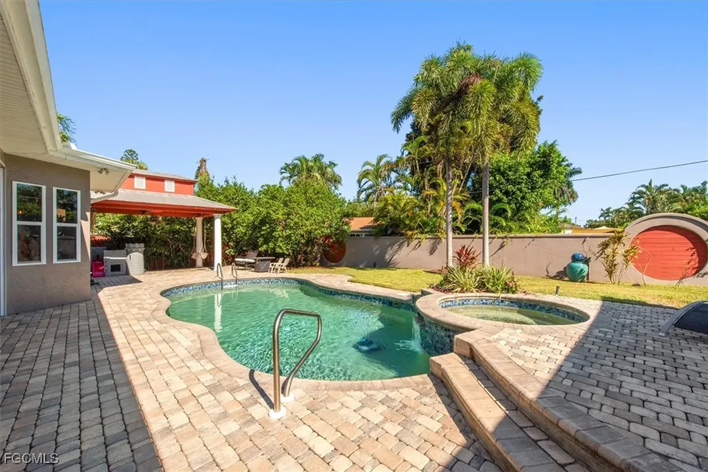 729 Dean Way Fort Myers FL 33919