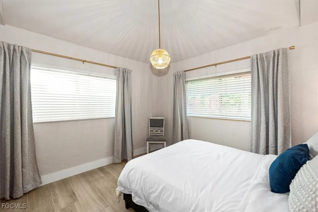 729 Dean Way Fort Myers FL 33919