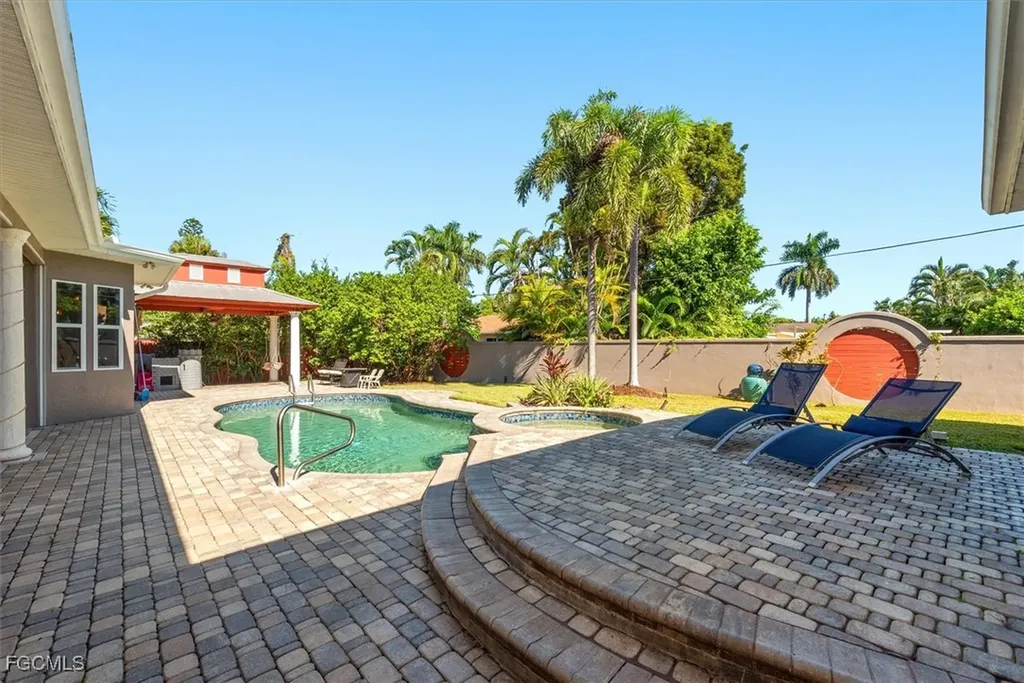 729 Dean Way Fort Myers FL 33919