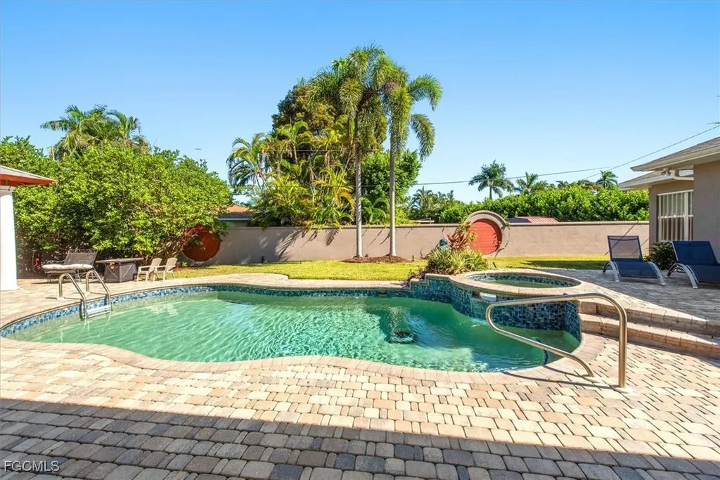 729 Dean Way Fort Myers FL 33919