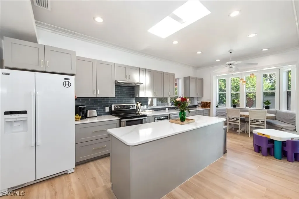 729 Dean Way Fort Myers FL 33919