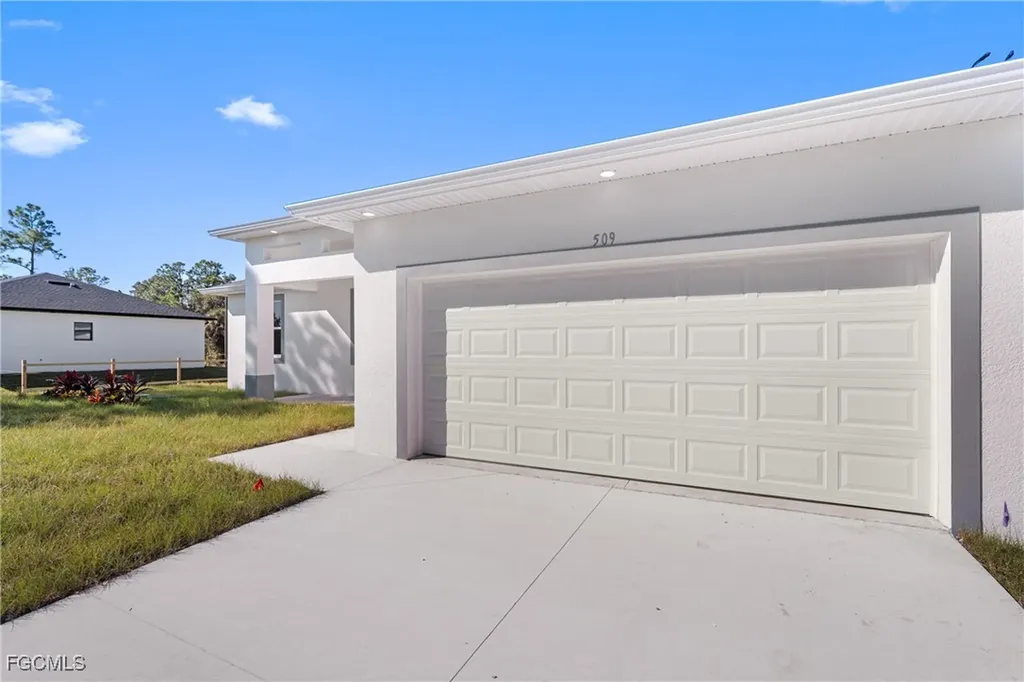 509 Johns Avenue Lehigh Acres FL 33972