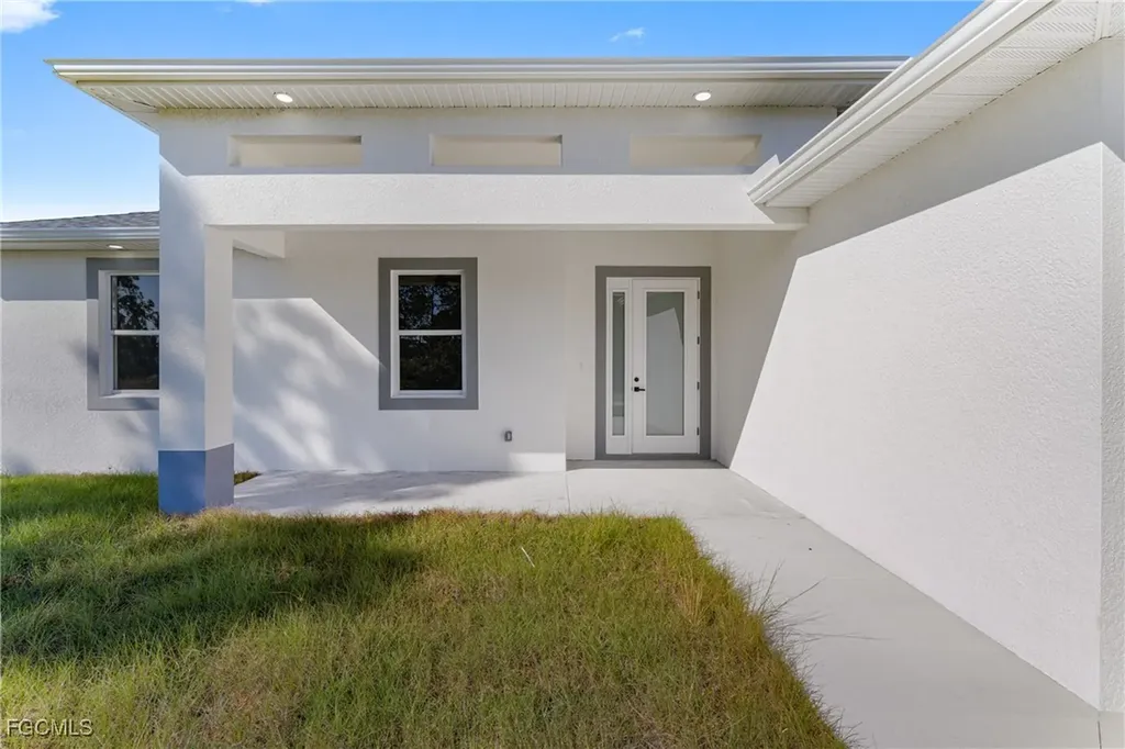 509 Johns Avenue Lehigh Acres FL 33972