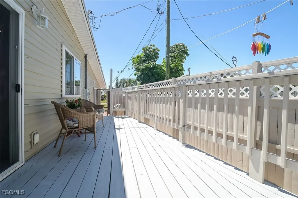 4828 Flamingo Drive St. James City FL 33956