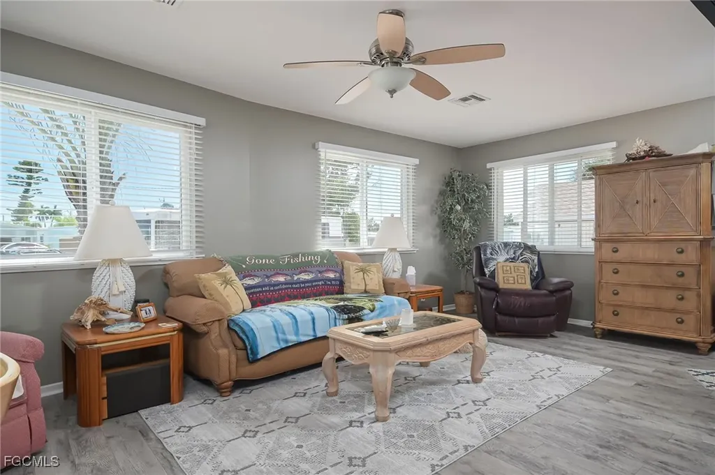 4828 Flamingo Drive St. James City FL 33956