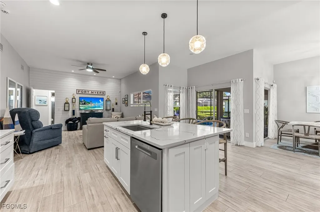 12721 Meadow Pine Lane Fort Myers FL 33913