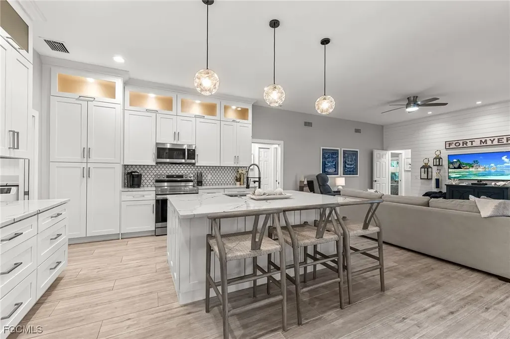 12721 Meadow Pine Lane Fort Myers FL 33913