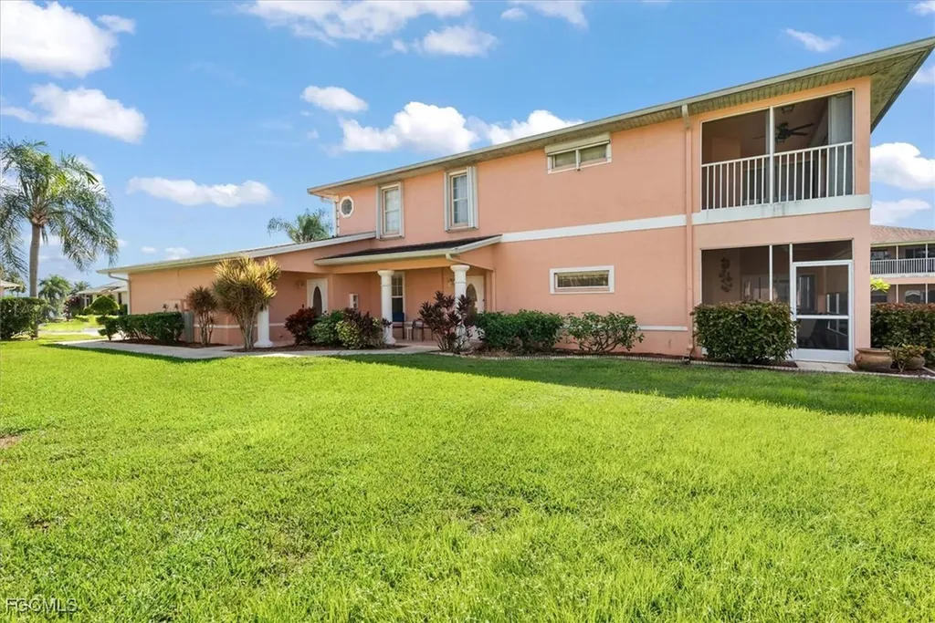 20068 Lake Vista Circle N Lehigh Acres FL 33936