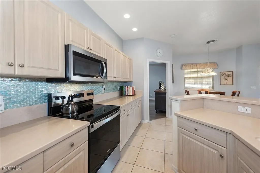 20068 Lake Vista Circle N Lehigh Acres FL 33936