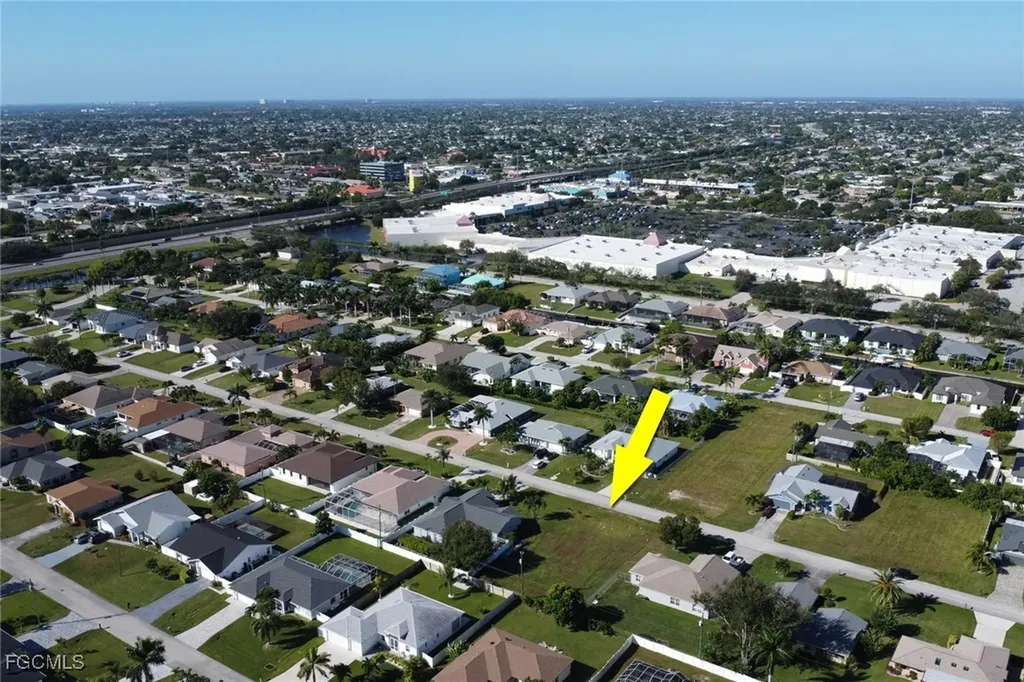2143 SE 18th Place Cape Coral FL 33990