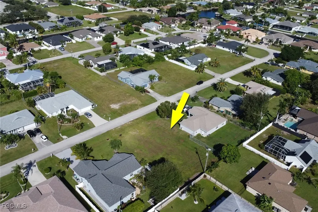 2143 SE 18th Place Cape Coral FL 33990