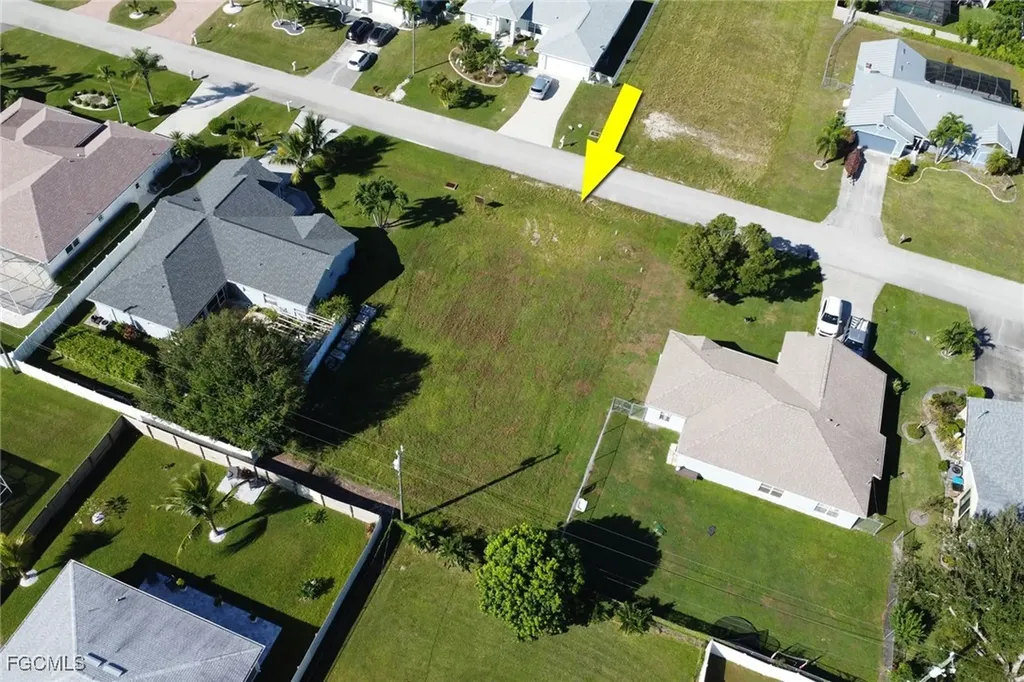 2143 SE 18th Place Cape Coral FL 33990
