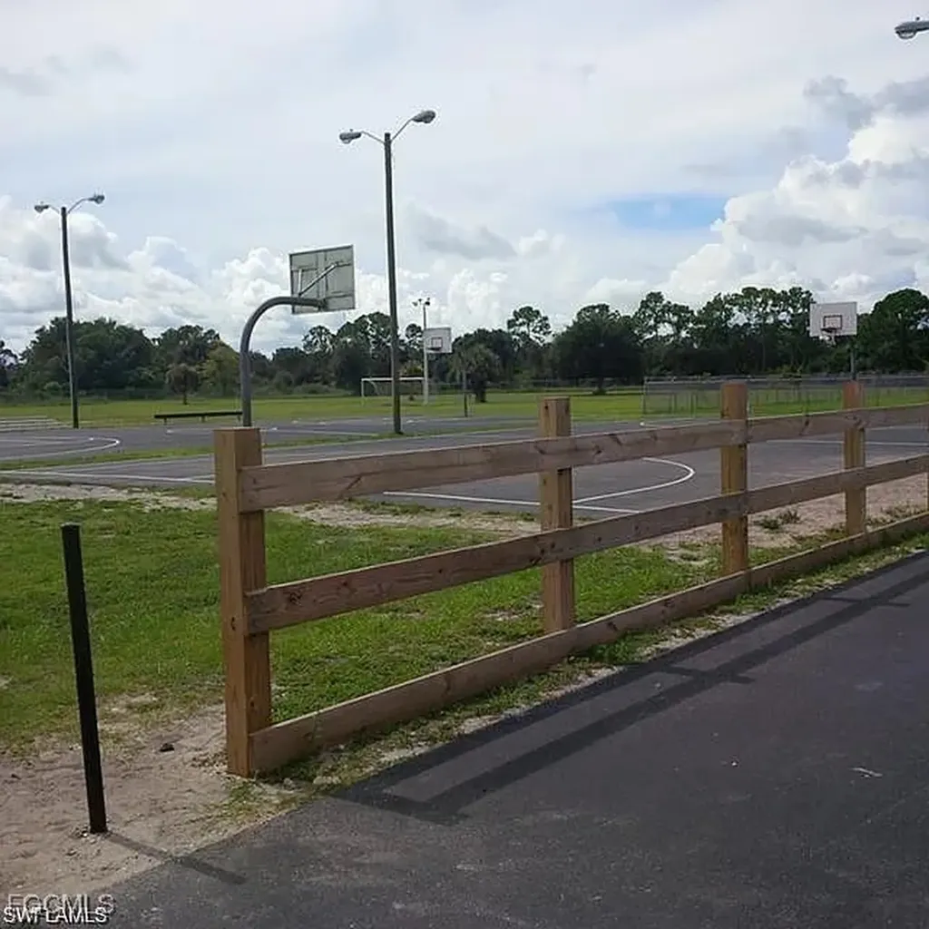 345 S Lindero Street Clewiston FL 33440