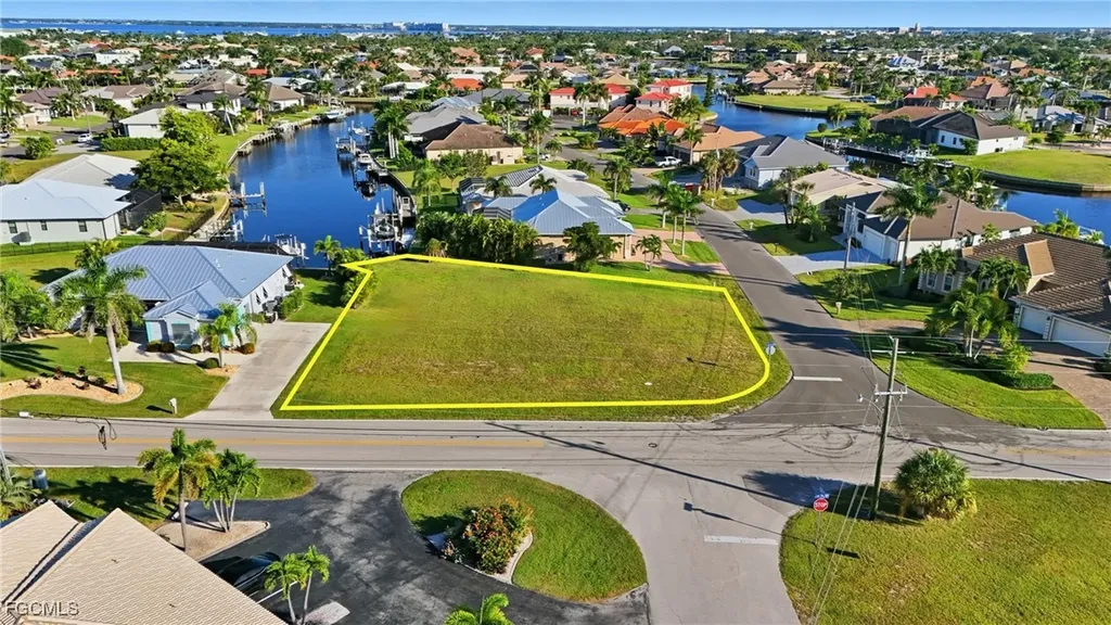 600 Via Tripoli Punta Gorda FL 33950